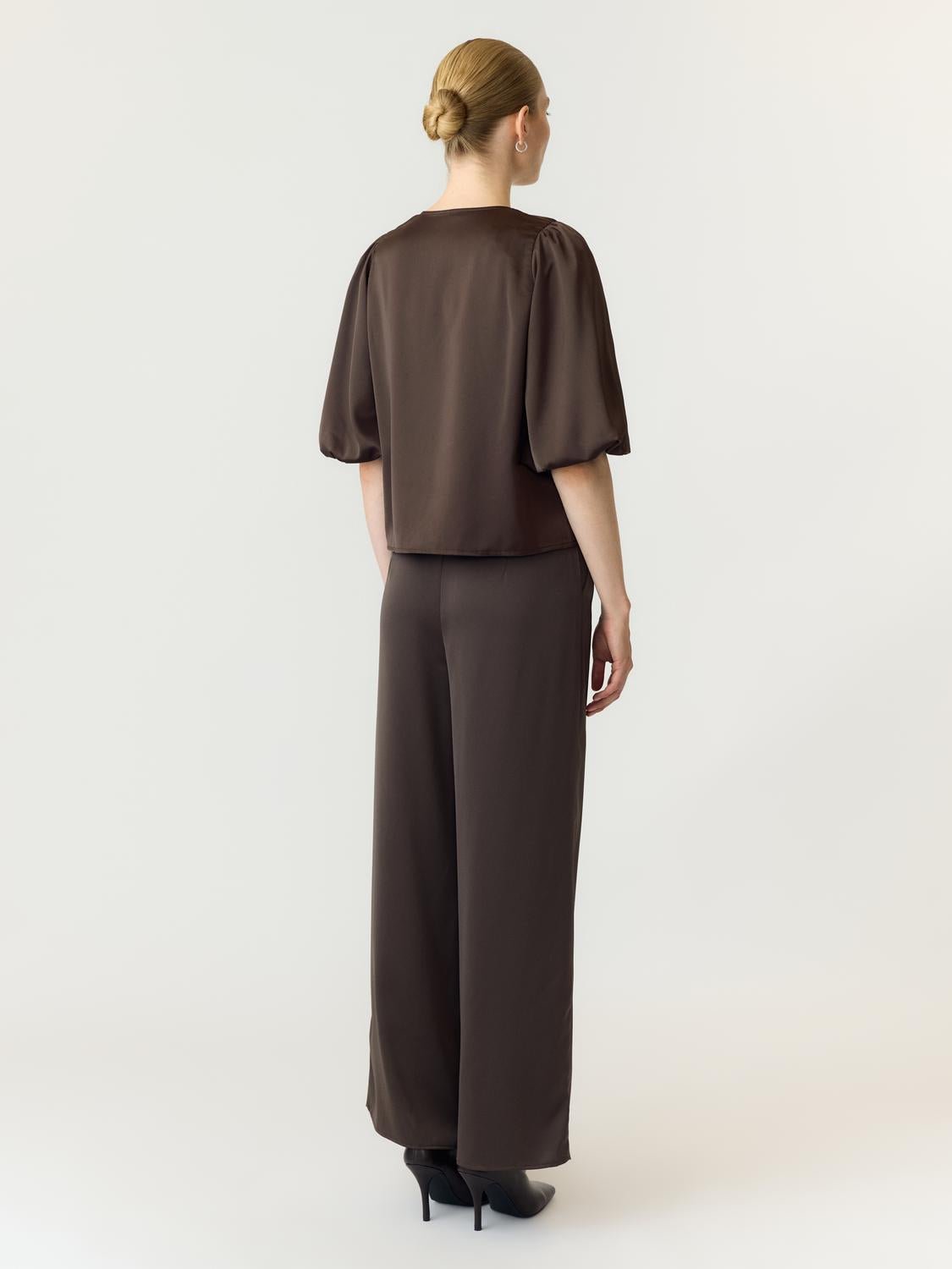 YASPELLA Top - Chocolate Brown - VERO MODA & VILA Bergvik